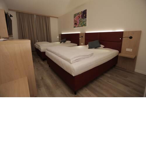 Galeria Airport Hotel