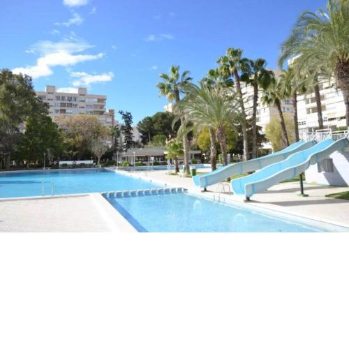 Garden apartment with Pool and AC