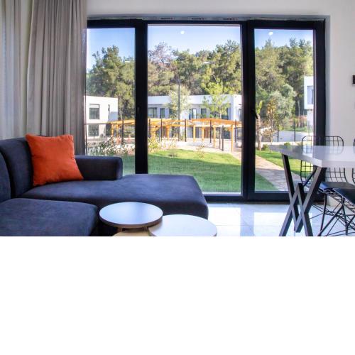 Garden Floor Flat w Garden 1 min to Beach in Milas