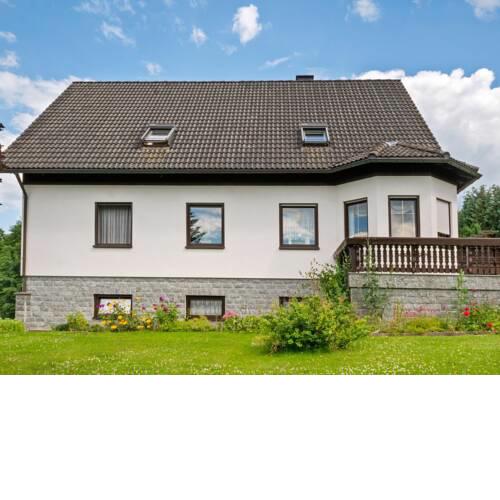 Garden-View Apartment in Erzgebirge near Forest