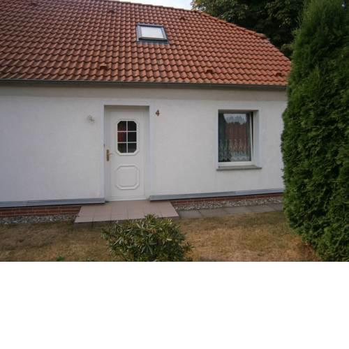 Charming Apartment in Wischuer with Private Terrace