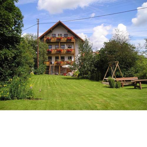Gästehaus & Ferienhof Hüfner