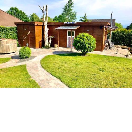 Gästehaus mit Sauna, Kamin und Aussenpool im Hintergarten