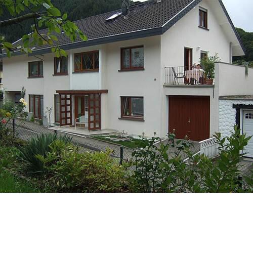 Gästehaus und Radfahrerunterkunft Dresel