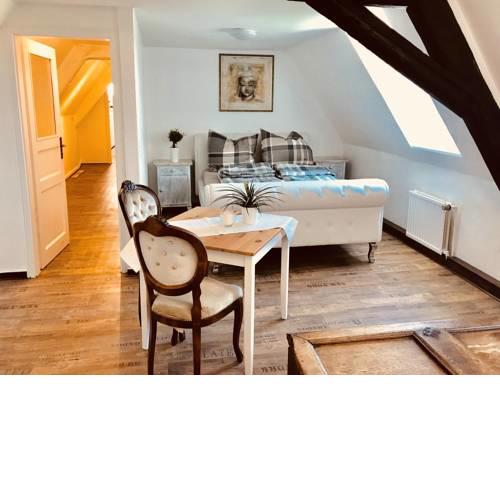 Gästestudio mit Rheinblick