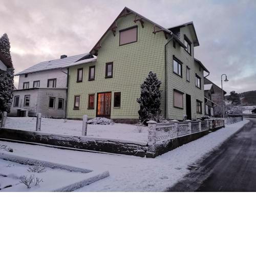 Gehlberger Landhaus am Schneekopf / Ferienwohnung