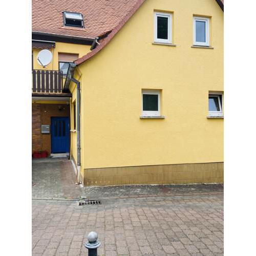 Gelnhausen, geräumige Haushälfte
