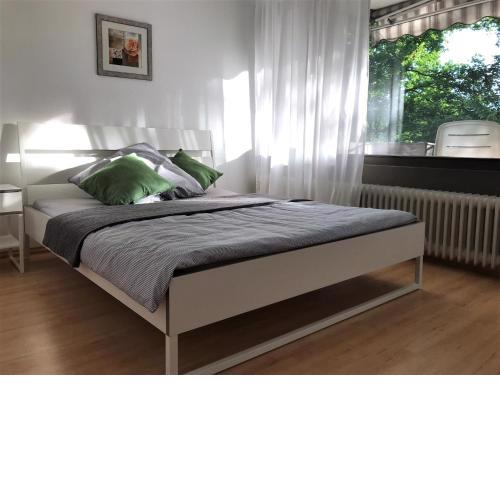 Gemütliche 2-Zimmer-Wohnung mit Küche, Bad, kostenfreiem WLAN und Netflix