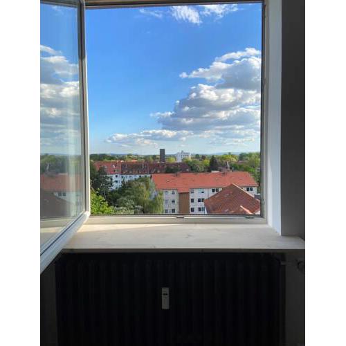 Gemütliche frisch renovierte 1 Zimmer Wohnung in der Nähe des Messegeländes.