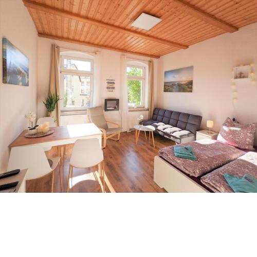 Gemütliche Wohnung - Pool, Garten, Grill, Ausblick - R1