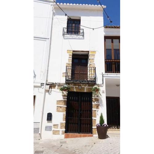 Gemütliches Altstadthaus am Kirchplatz in Calpe