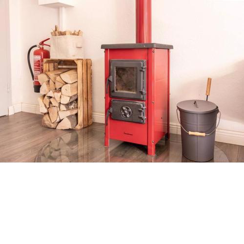 Gemütliches Tinyhouse Bungalow mit Kamin & Sauna am See