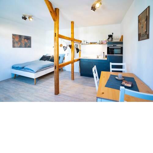 Gemütliches & zentrales Apartment in Holz und Lehm