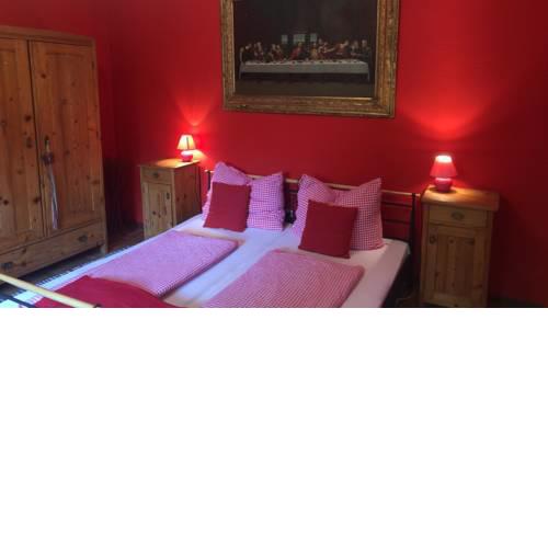 Gemütliches Zimmer im Innenhof