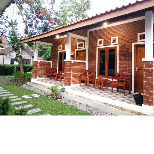 Genthong Homestay