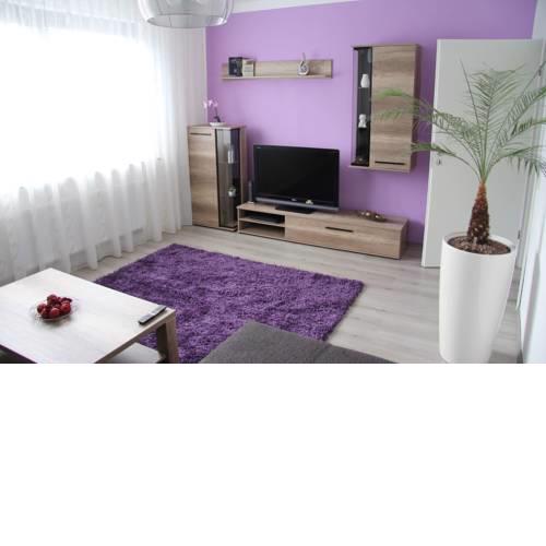 Geräumige 4 Zimmer Wohnung an den Kaiserthermen