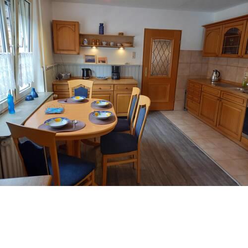 Geräumige Ferienwohnung in Felsberg