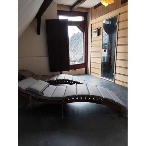 Gezellige monumentale villa met sauna. 'Heugabel'