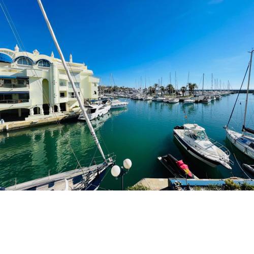 G&G Isla Poniente Puerto Marina