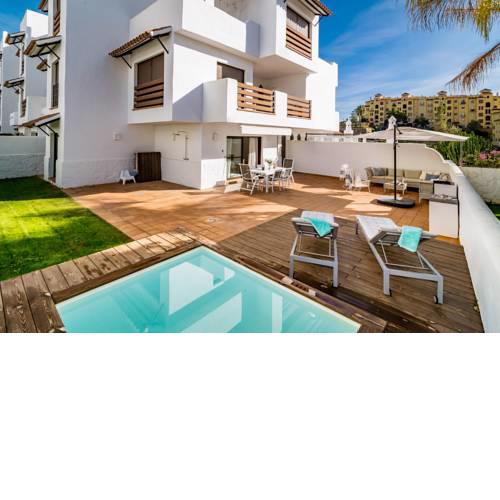 GH-Beautiful 2 bedroom apt with small pool