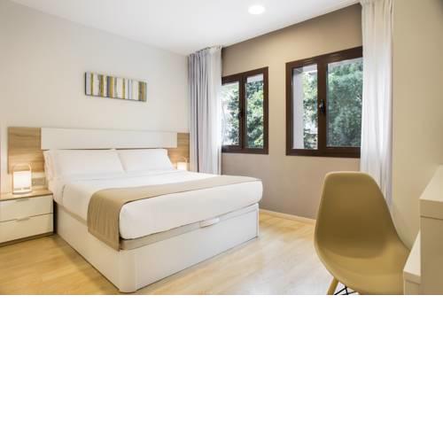Ginosi Pedralbes Hotel