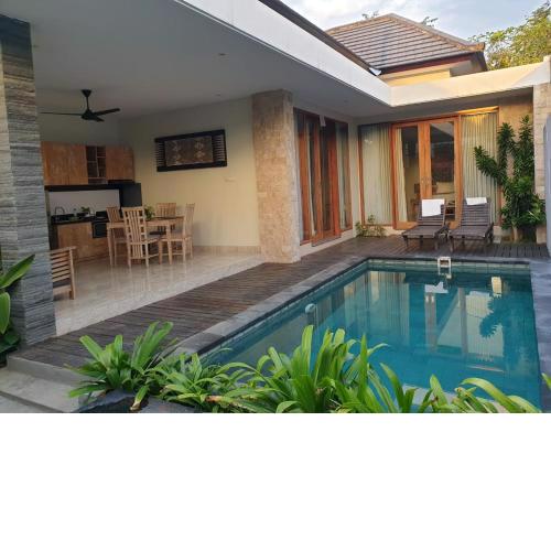 giri ungasan villa