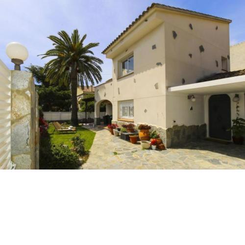 Global María, con barbacoa privada y piscina comunitaria