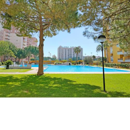 Global Properties, Apartamento con piscina en Residencial Brezo
