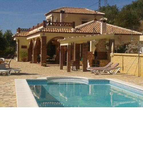 Go Deluxe Chalet Bodijar Private Swimming pool
