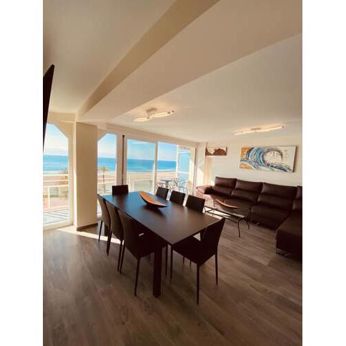 GO LUXURY APARTMENT FIRST LINE BEACH