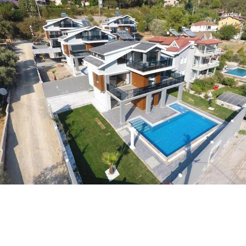 Göcek Marin C 4+1 Villa, Özel Havuzlu
