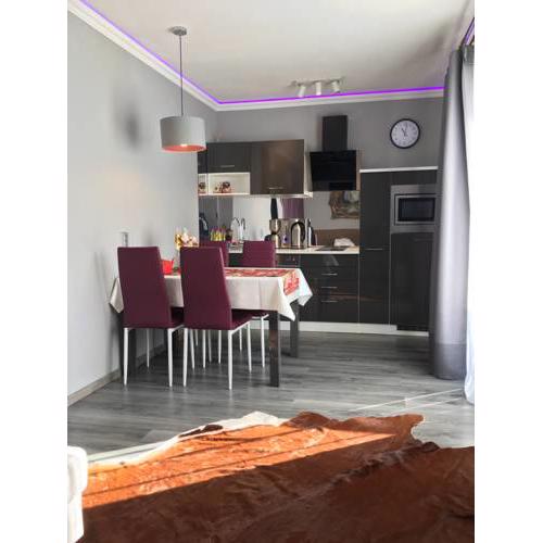 Golden GaPa City Center Apartment 22
