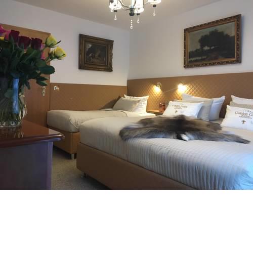 Golden GaPa Family Apartment 17