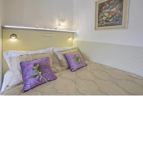 Golden GaPa Superior Apartment 10
