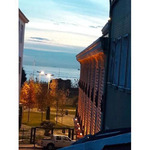 Golden Life Apart Hotel