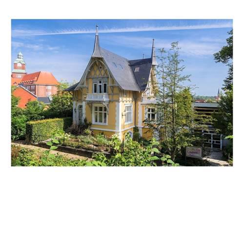 Golden Villa on the Museumsberg