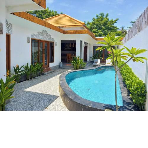 Golden Villa