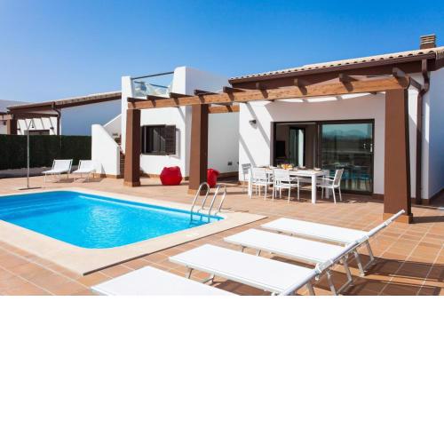 Golf & Family Villa Diamante - private Pool, BBQ, Seaview
