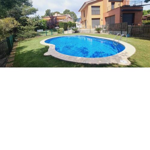 Golf Pinos Mar 7 per, piscina
