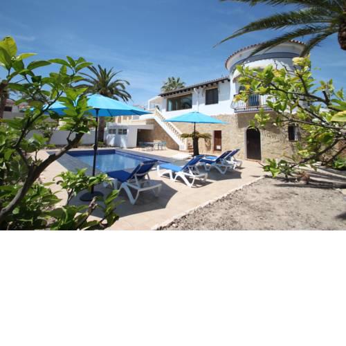 Golondrina - panoramic hillside holiday house in Moraira