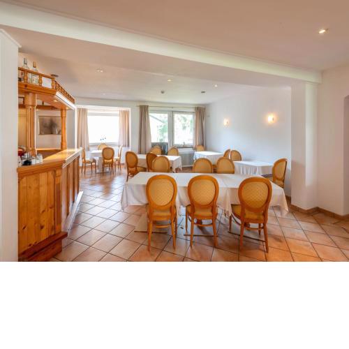 Gorgeous apartment in Söll with a garden