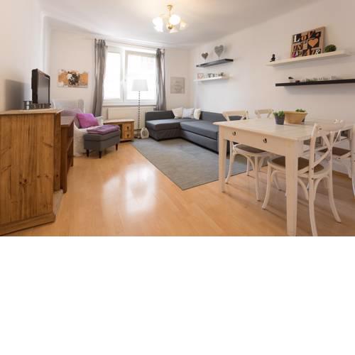 Gorgeous Hideout | City Center Apartment
