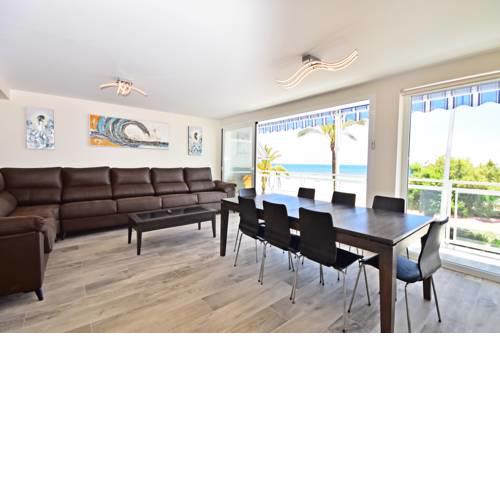 GR LUXURY APARTMENT FIRST LINE BEACH