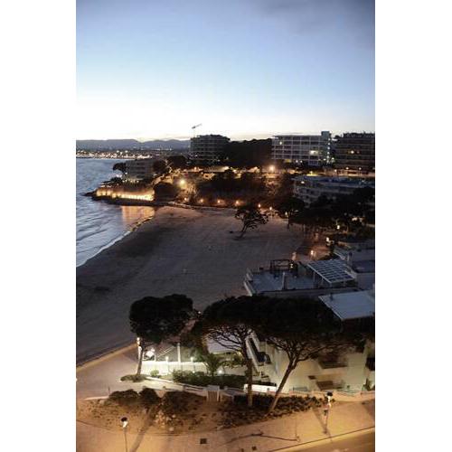 Gran apartamento en primera línea de mar en Salou