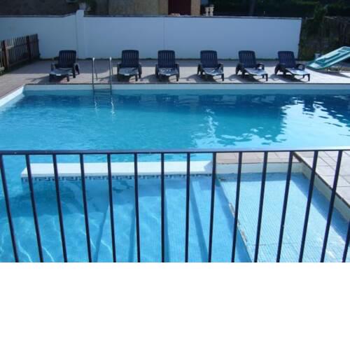 Gran casa con piscina cerca de la playa
