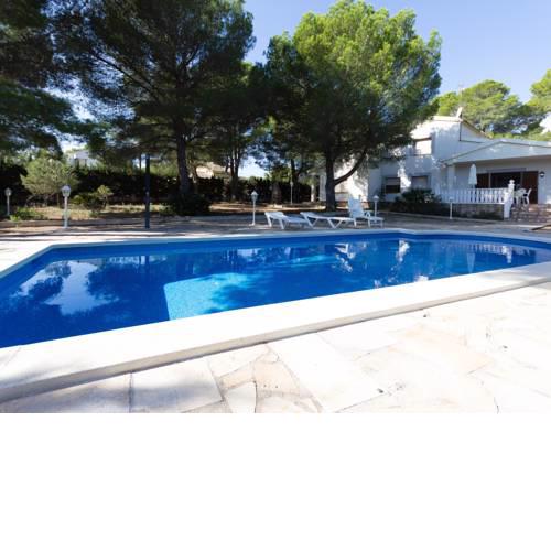 Gran casa con piscina_virgen cinta