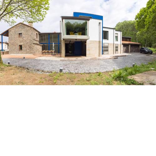 Gran casa rústica en Sigueiro