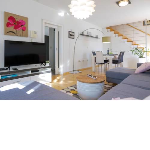 Grand Apartment Rina