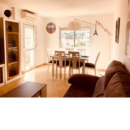 Grand appartement lumineux à 200m de la plage