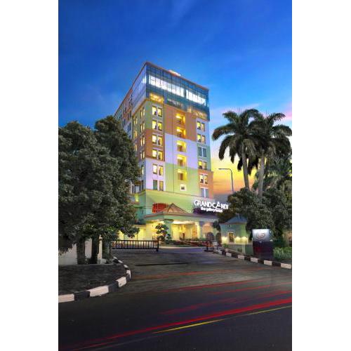 Grand Candi Hotel